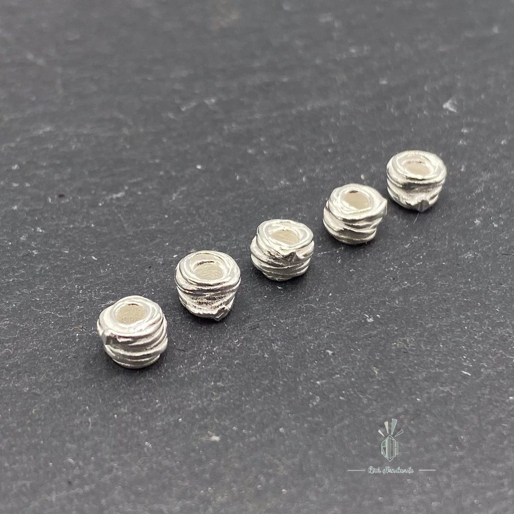 tw-11134211-7rasi-m2v2pnbulmy36a