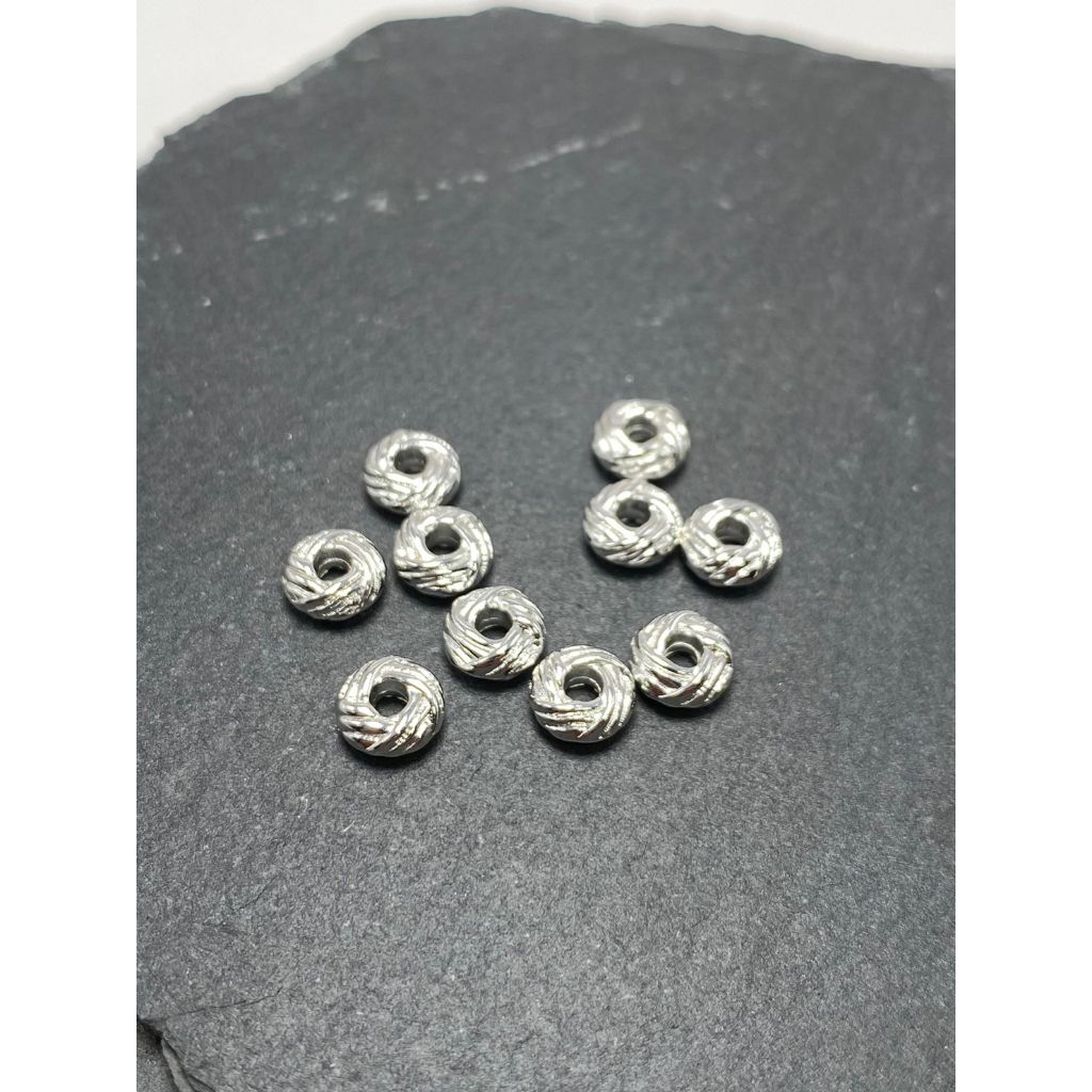 tw-11134207-7qul8-lfp2u9le7zsa83