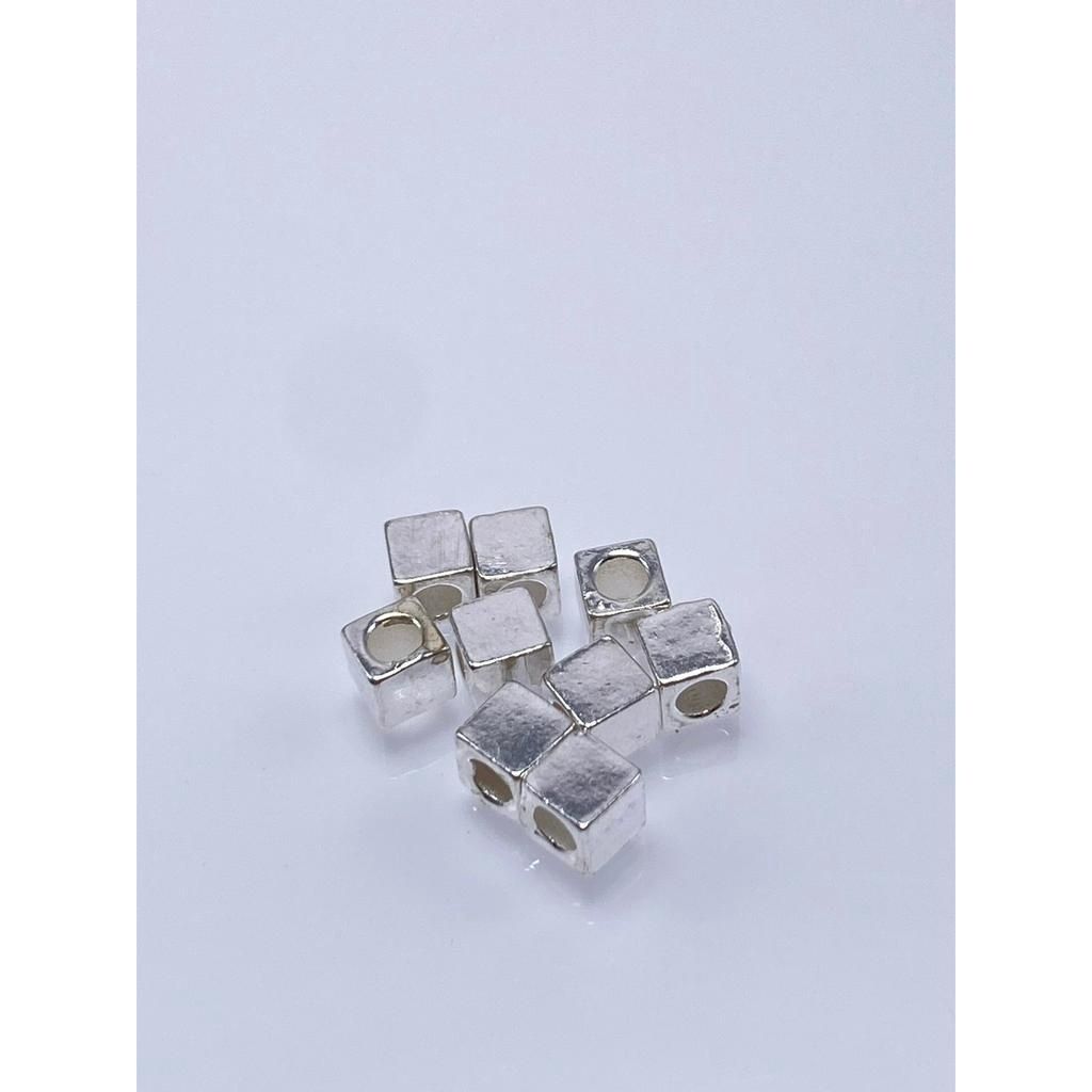 98f6b9eff737701b3f5068879f440226