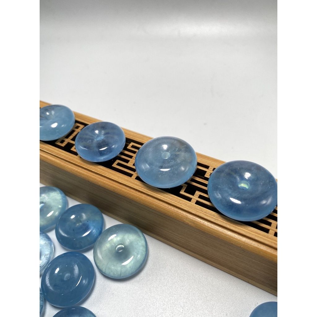 sg-11134201-22110-h20ui0gzmojv39