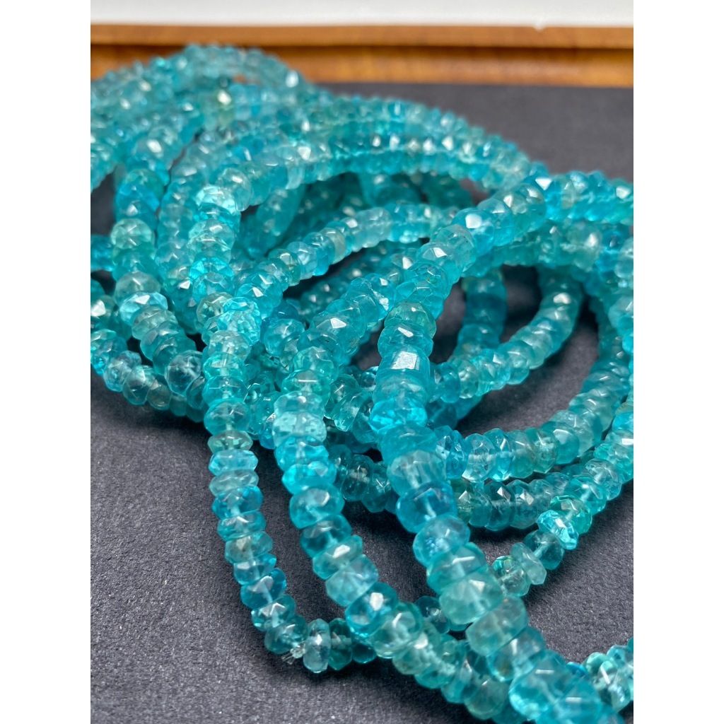 tw-11134207-7r98y-lokz3dca4vpm2f