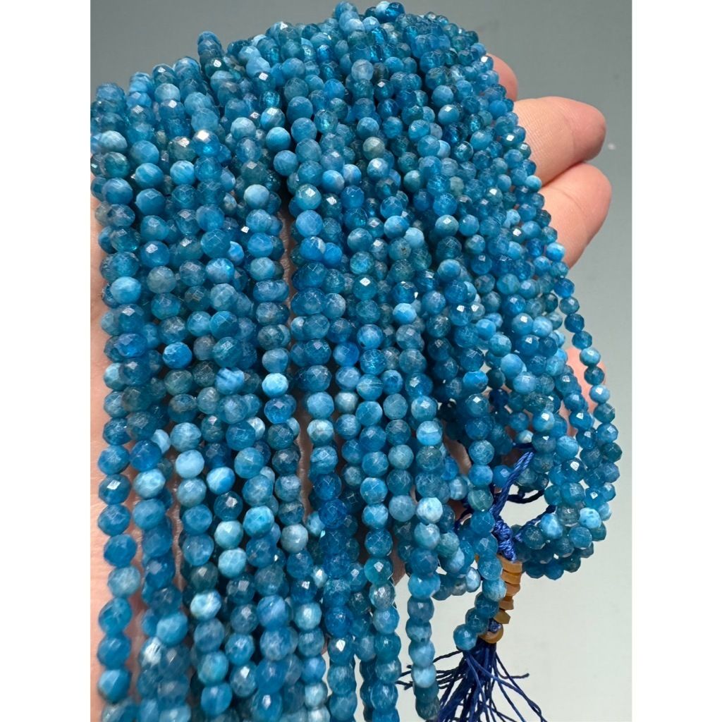 tw-11134207-7r98z-lz8s0ujemos4c0