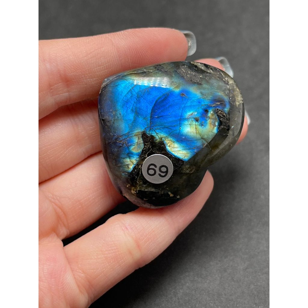 tw-11134207-23010-r76ddev1djmvc3