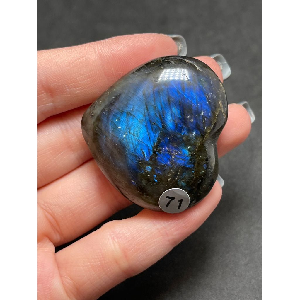 tw-11134207-23010-g4yzgkr1djmv2a