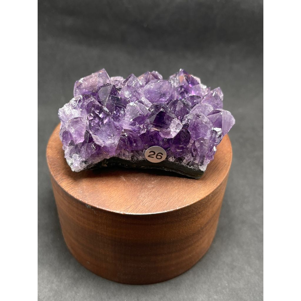 tw-11134207-7qul6-livp8oau5y2c49