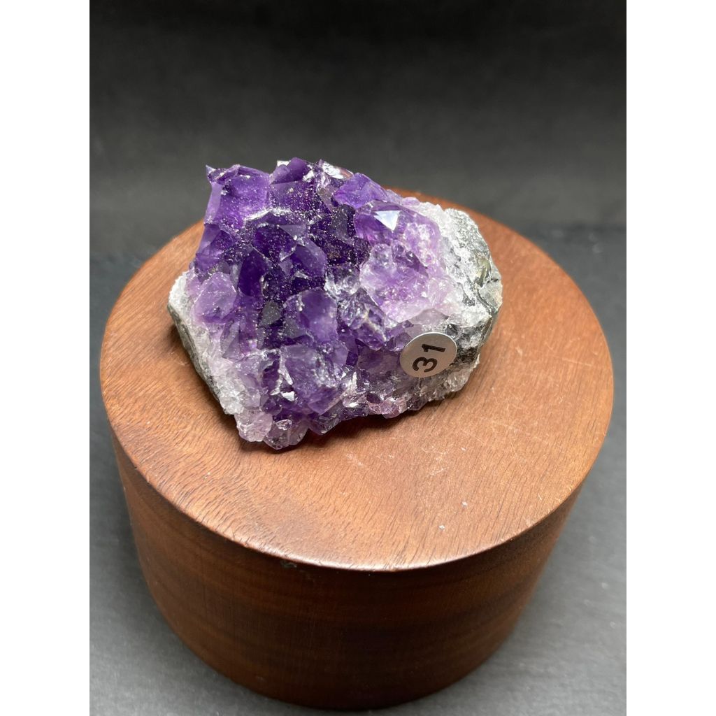 tw-11134207-7qul4-livp7yayfxkkaf