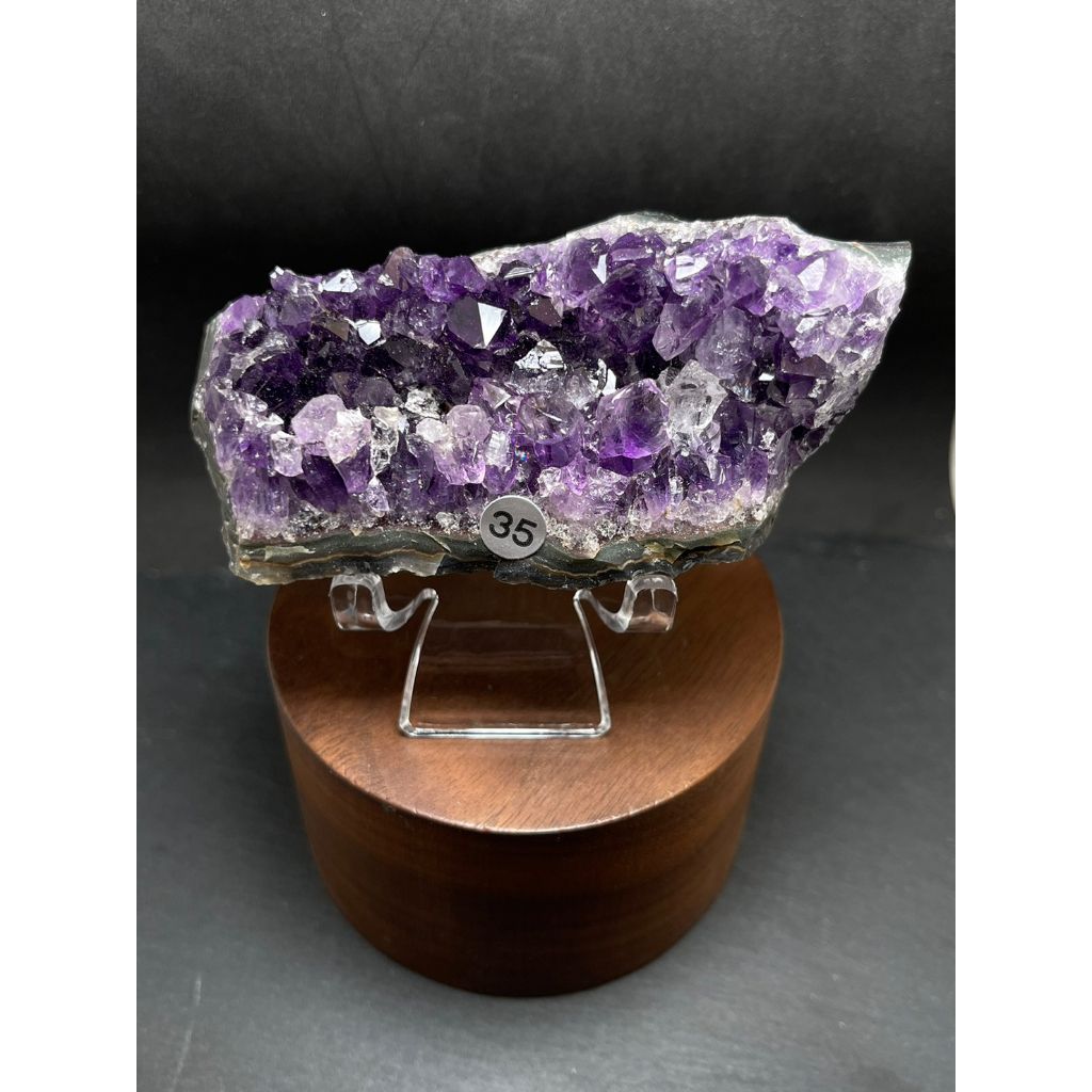 tw-11134207-7qukw-livp7yaybpv8f7