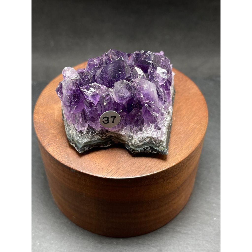 tw-11134207-7qul5-livp7yay7i5w29