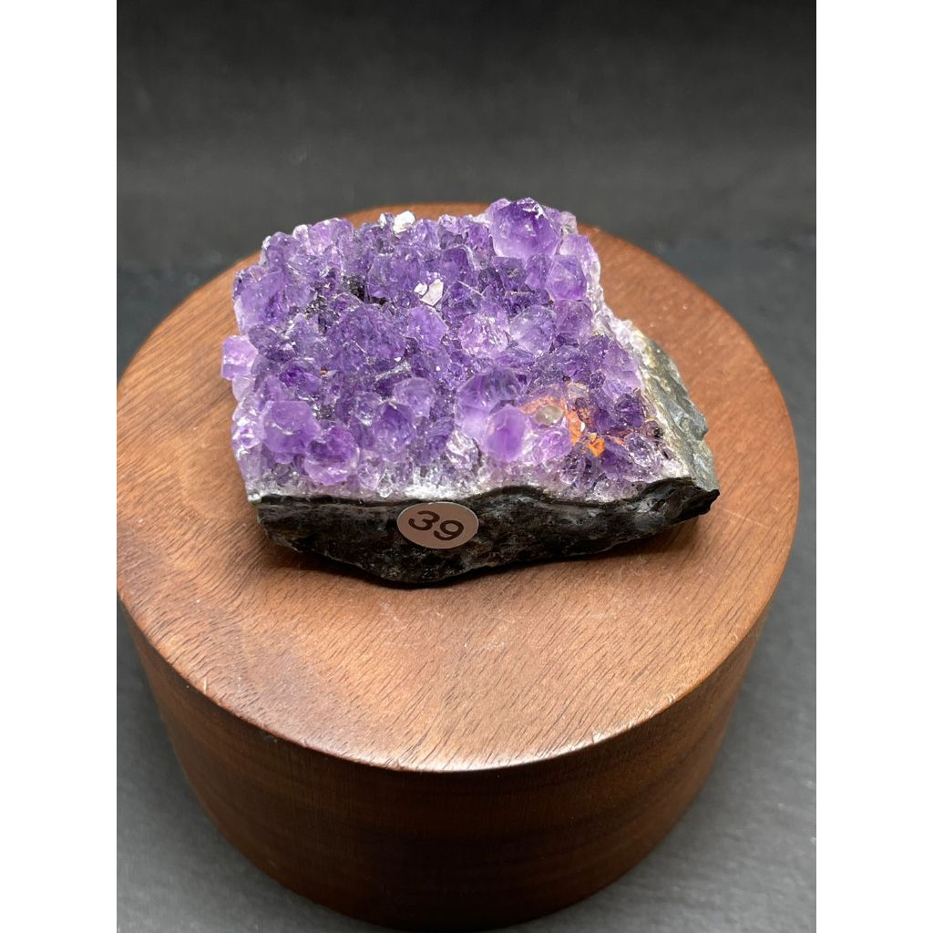 tw-11134207-7qul5-livp6xaaqc0296