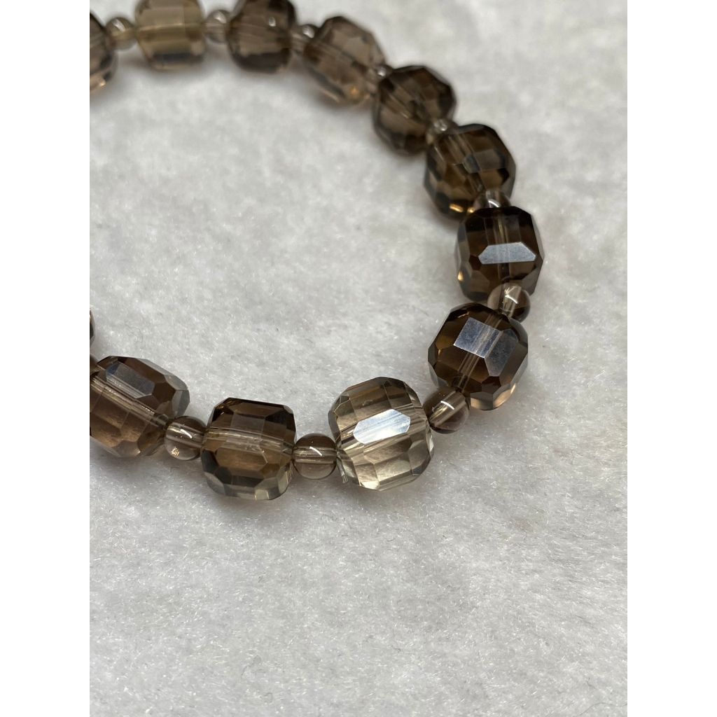 tw-11134207-7qul4-lg0fx2lvc6y20d