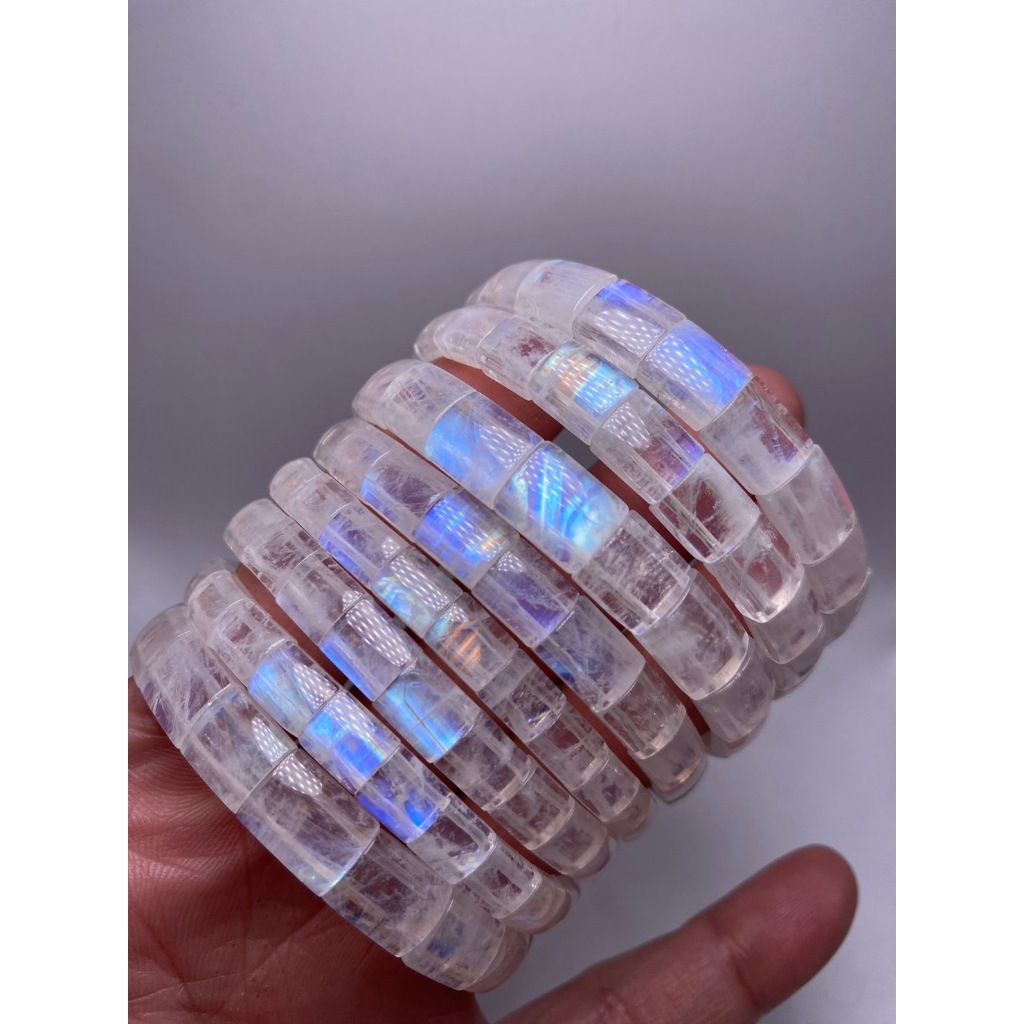 tw-11134207-7r98x-lqynvcnrt782c1