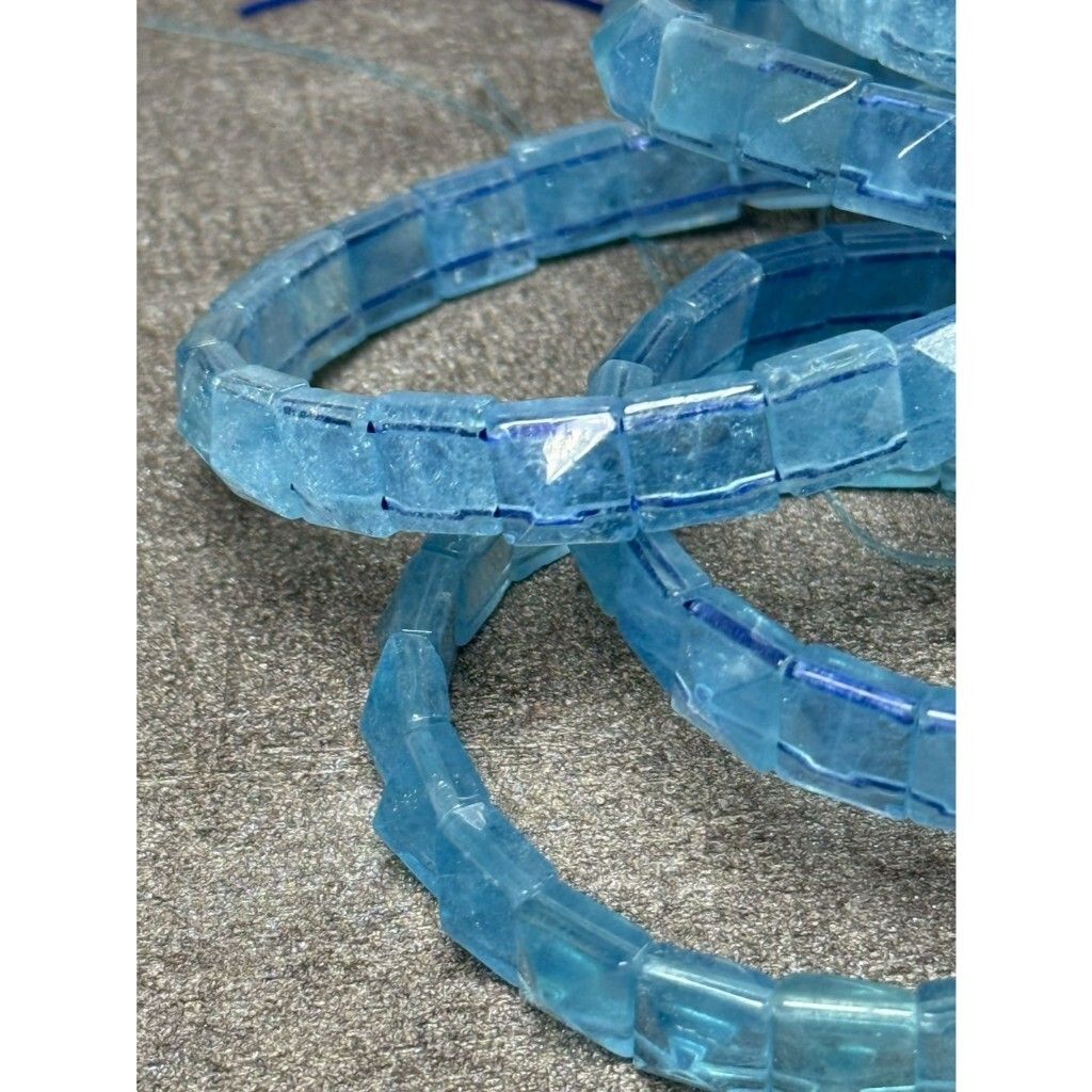 tw-11134207-7ra0m-mdfvbt2d5lvr88