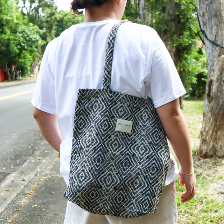 ria-geometric-lifestyle-styling.jpg