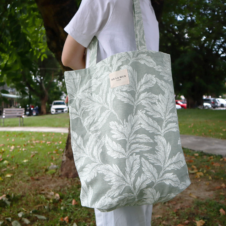 bosk-tote-bag-storage-capacity.jpg