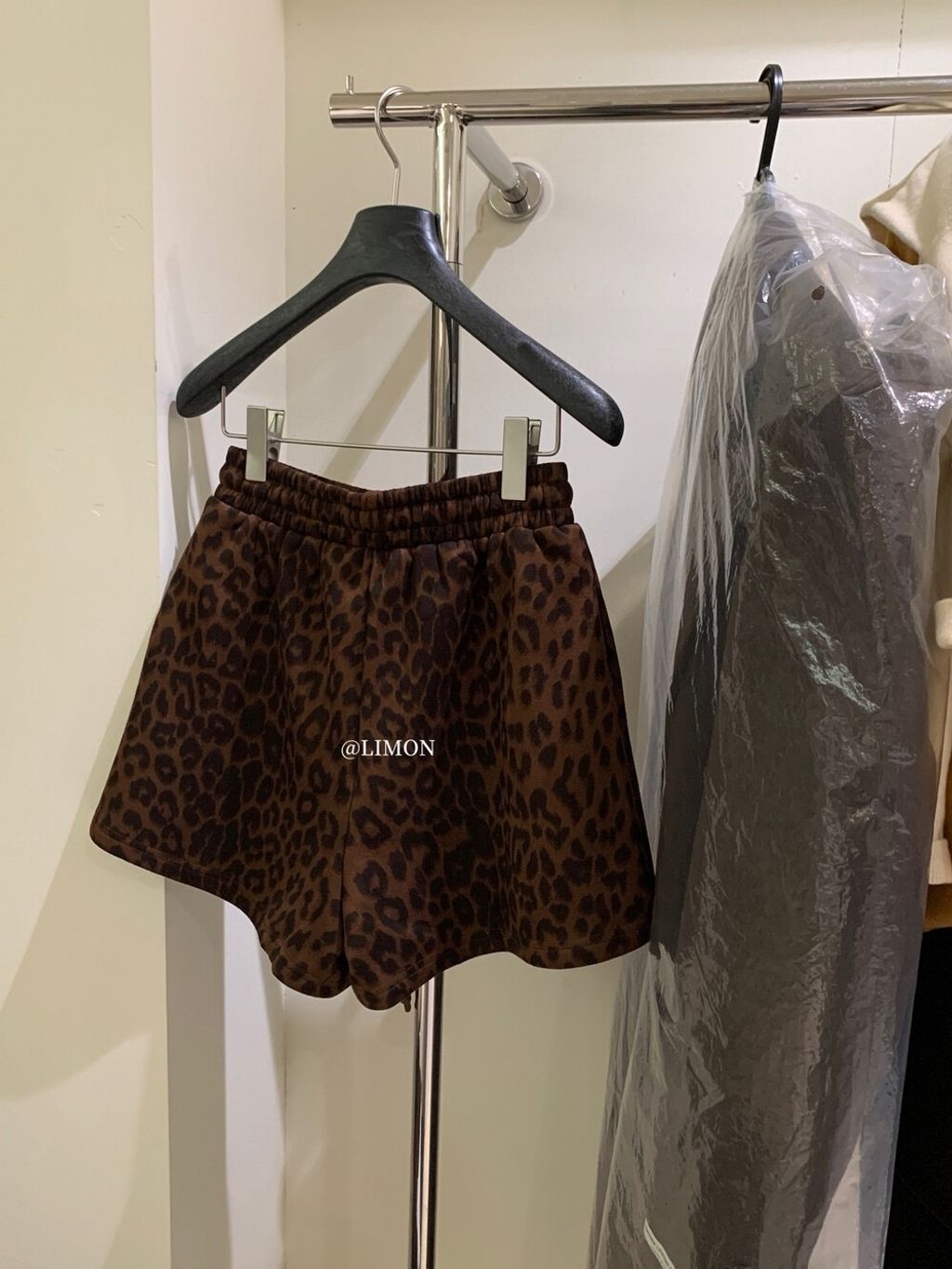 88B59678-CEDD-4010-B40B-5CFFB2A7E466