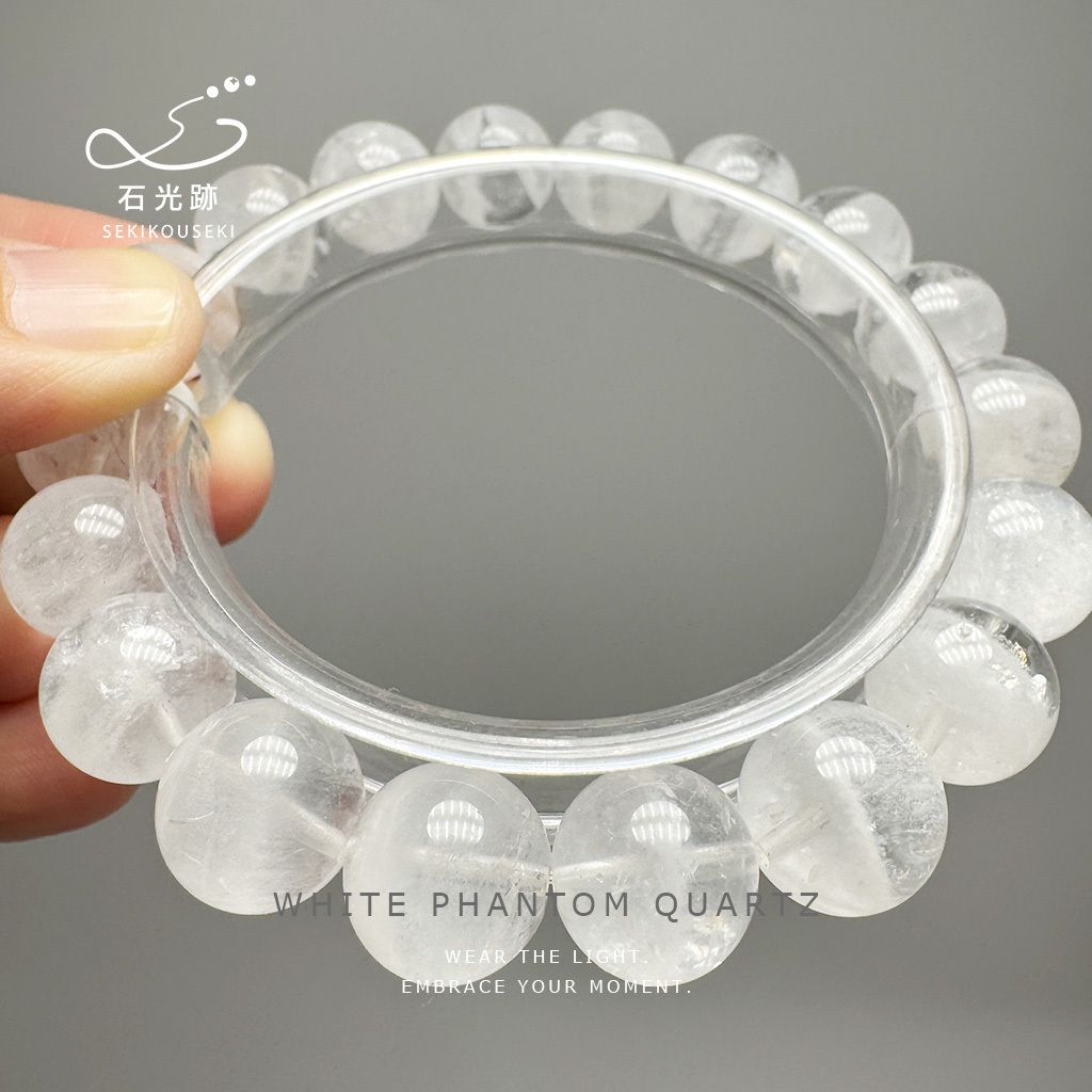 12mm天然白幽靈手串大圖細節
