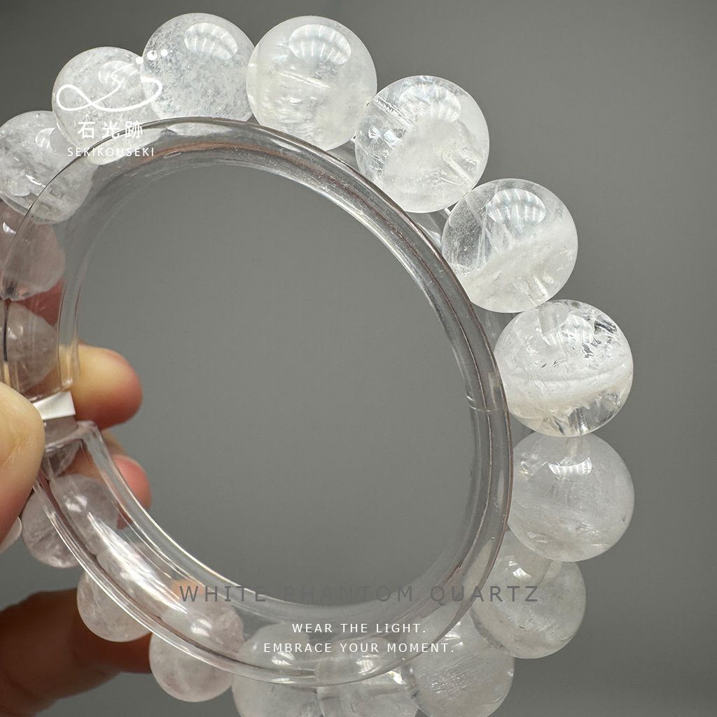 12mm天然白幽靈手串大圖細節