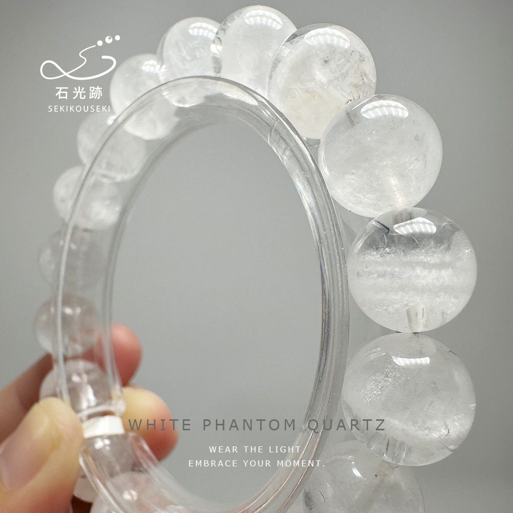 12mm天然白幽靈手串大圖細節