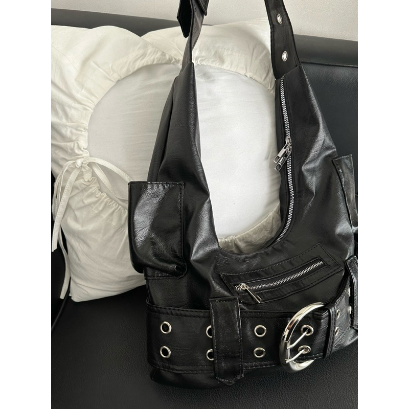 tw-11134207-7rbk6-m95sqq796ndy7c