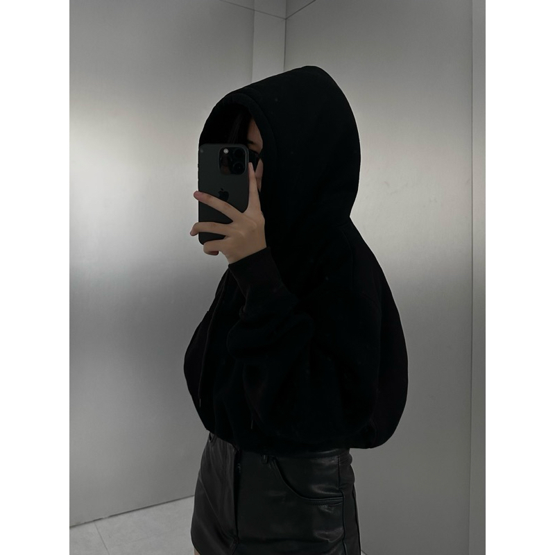 tw-11134207-7ras8-m5peajbg7bti5a