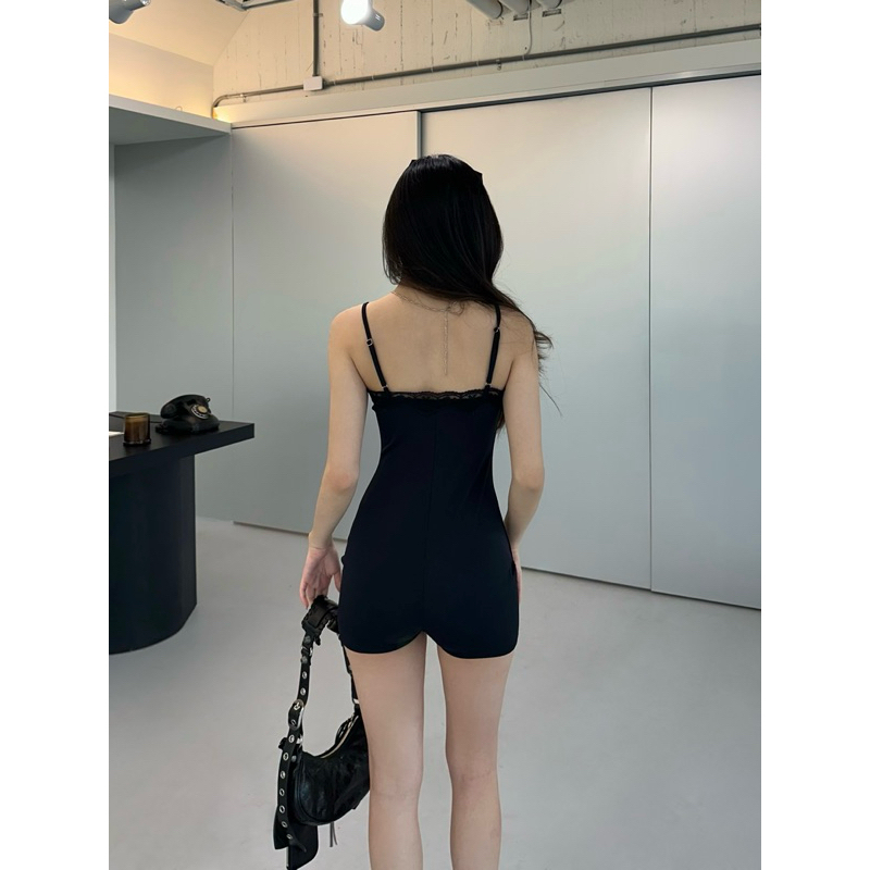 tw-11134207-7rbk9-m9u2il2r1azqb2