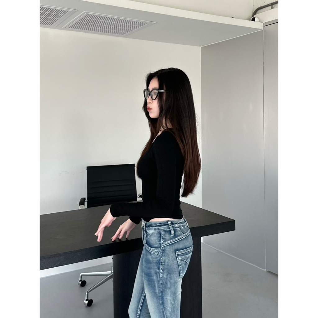 tw-11134207-7rbk3-m7a7tl8204le3f