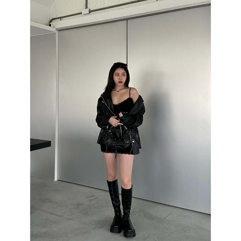 tw-11134207-7rasg-m5pix2xk9pxyd1