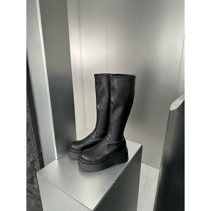 tw-11134207-7rase-m5pix2ye8i3a1c