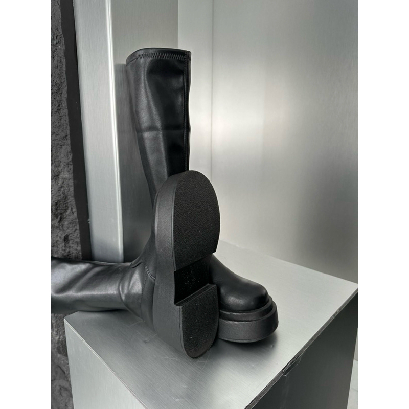 tw-11134207-7rasg-m5pix2xkb3ue9e