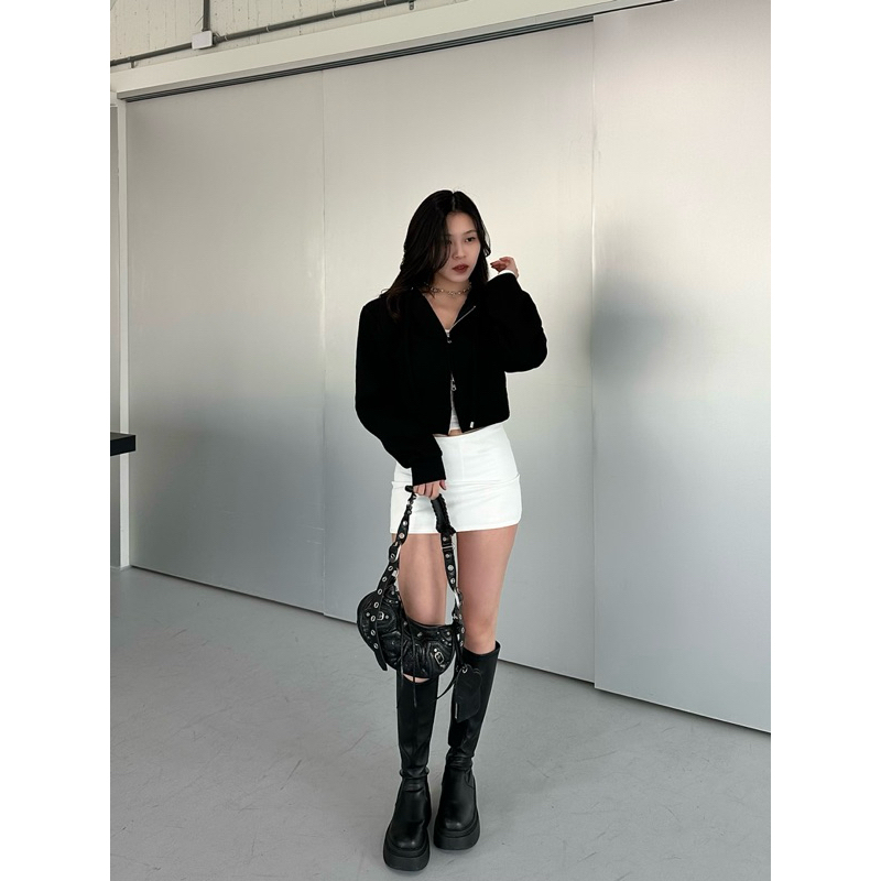 tw-11134207-7rasj-m5rdv8uut1na1b