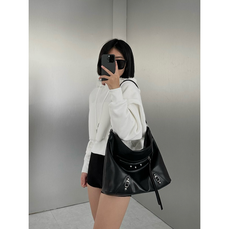 tw-11134207-7rasg-m5pfioj8jedy4f