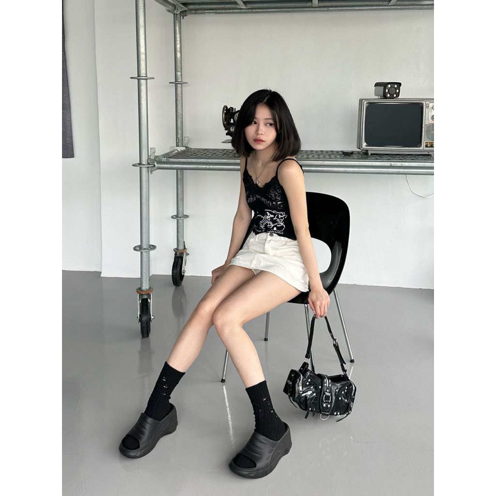 tw-11134207-7ra0m-mcaurm76die3b5