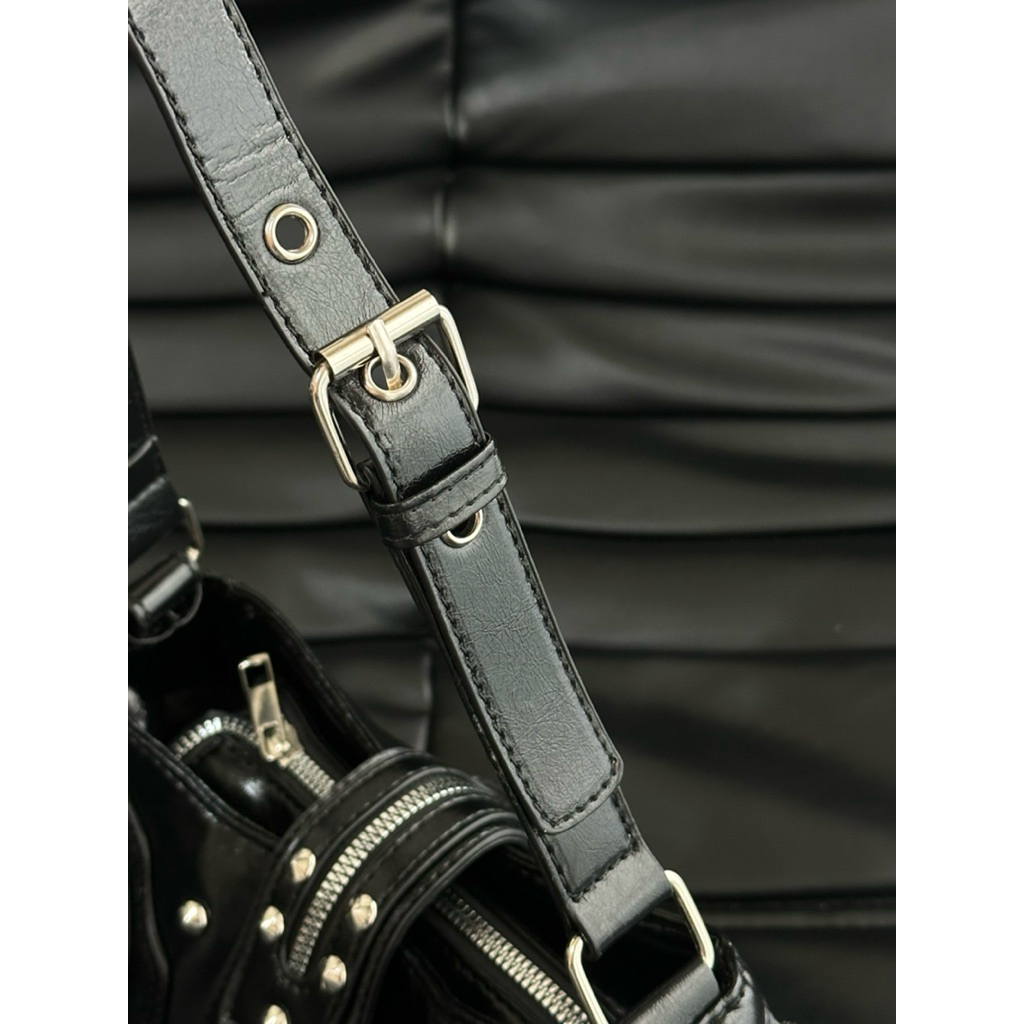 tw-11134207-7ra0q-mcauob5gl4yj47