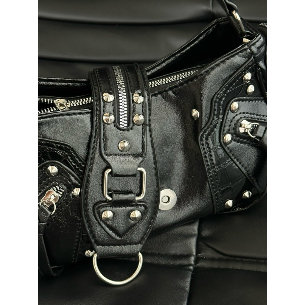 tw-11134207-7ra0o-mcauob4wq5wb96