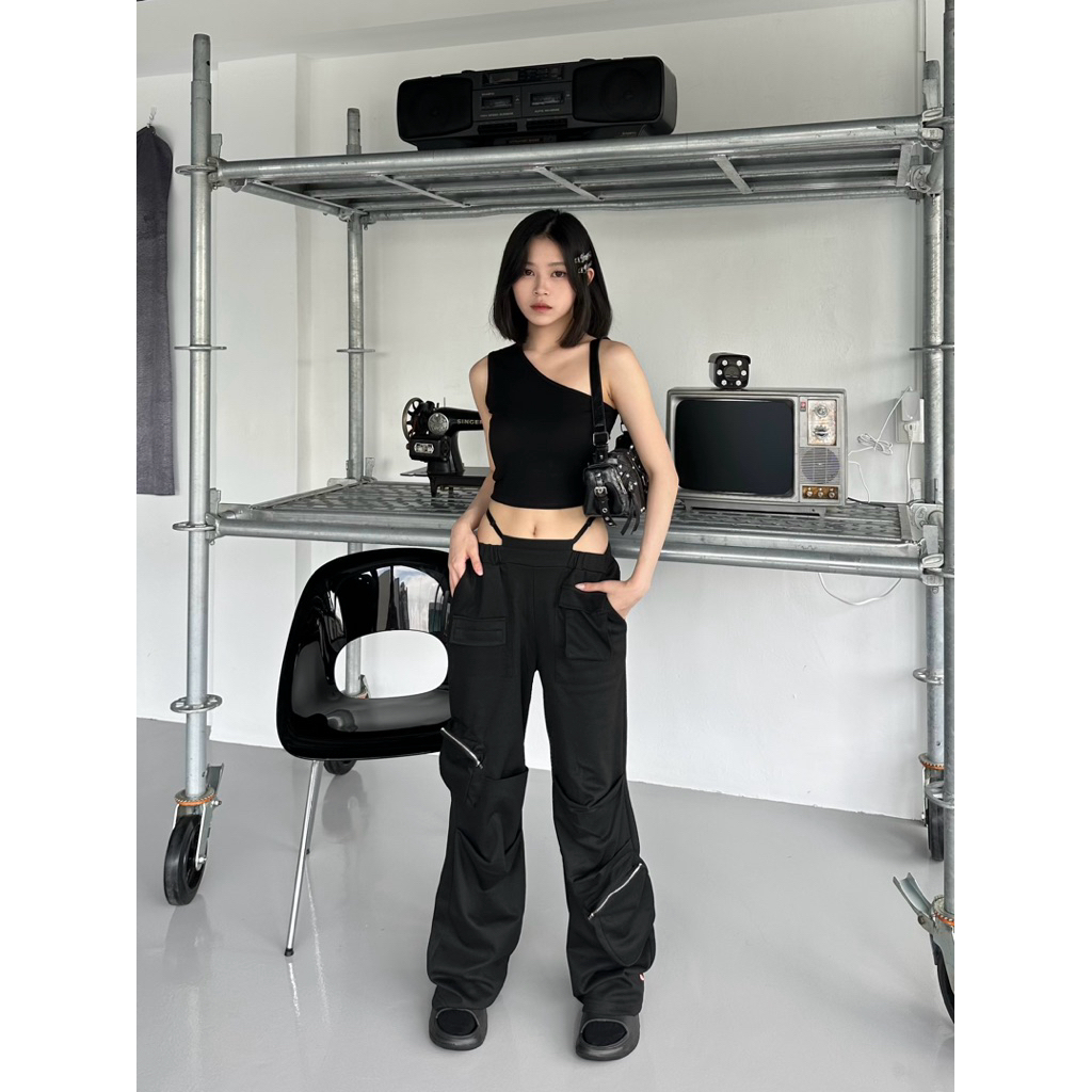 tw-11134207-7ra0m-mcatqvamboyk79