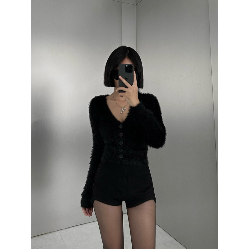 tw-11134207-7rasf-m5oiuuuquzaub3