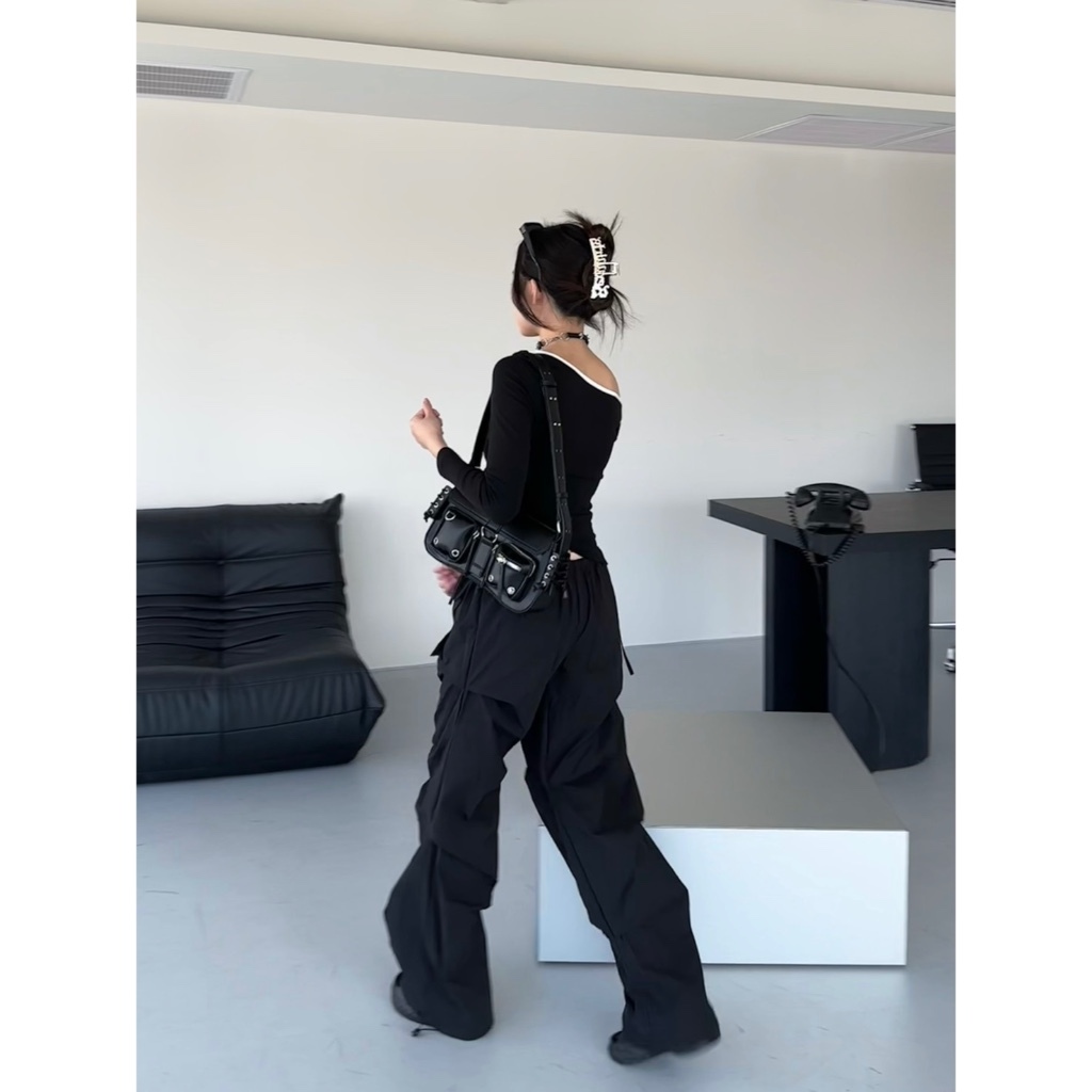 tw-11134207-7rbka-m7abxr5aeuuyc5