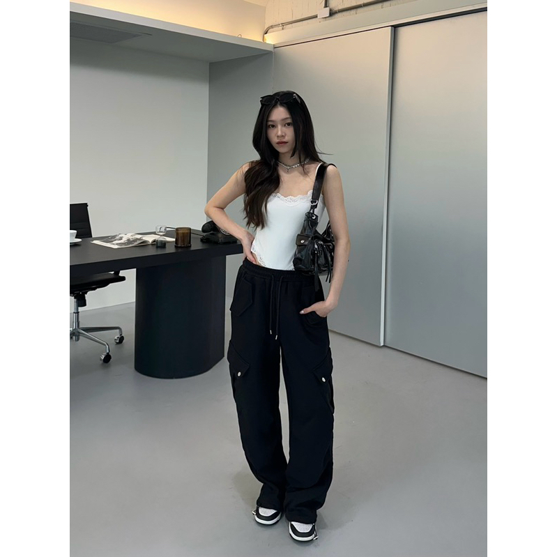 tw-11134207-7rbk2-m9u1aq67lz2q03