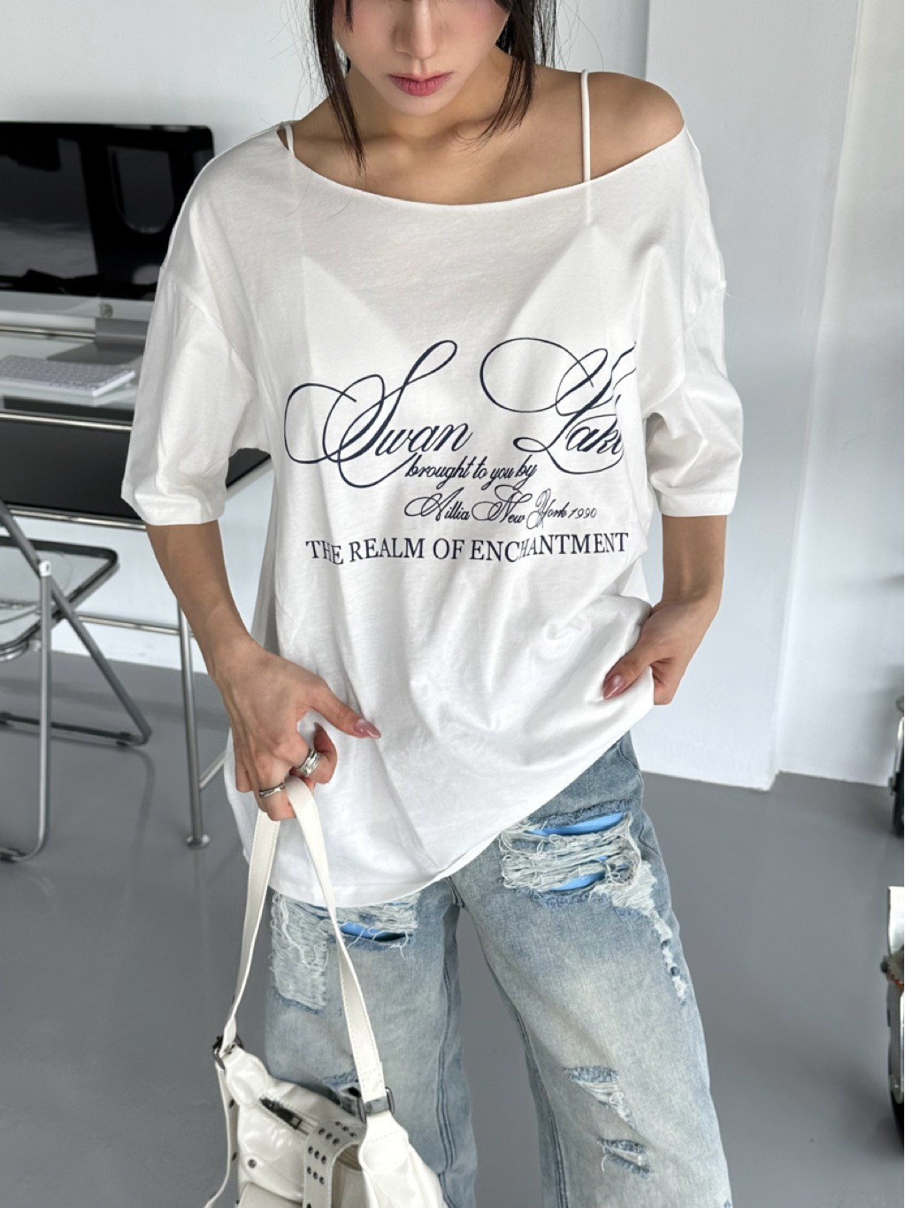 tw-11134207-81ztg-meu89j79d88x71