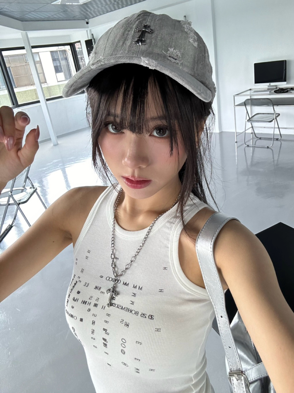 tw-11134207-81zth-meu2xnil52blb8