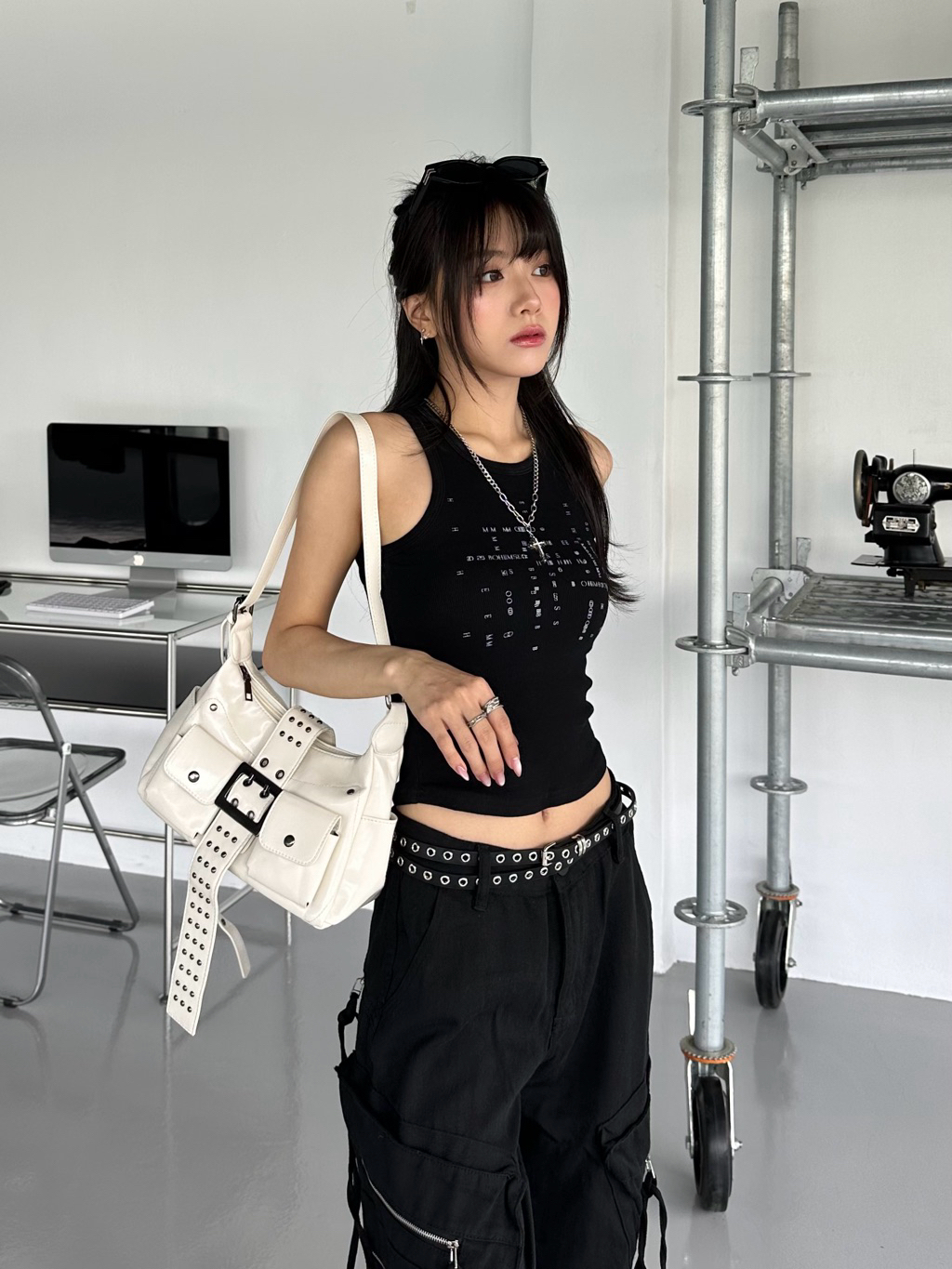 tw-11134207-81ztd-meu9adm7mqrkab