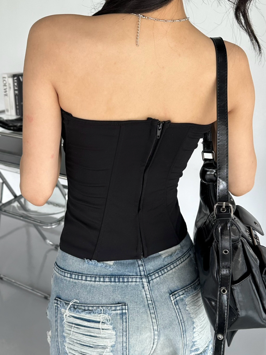 tw-11134207-81zth-meu77fey6yv519