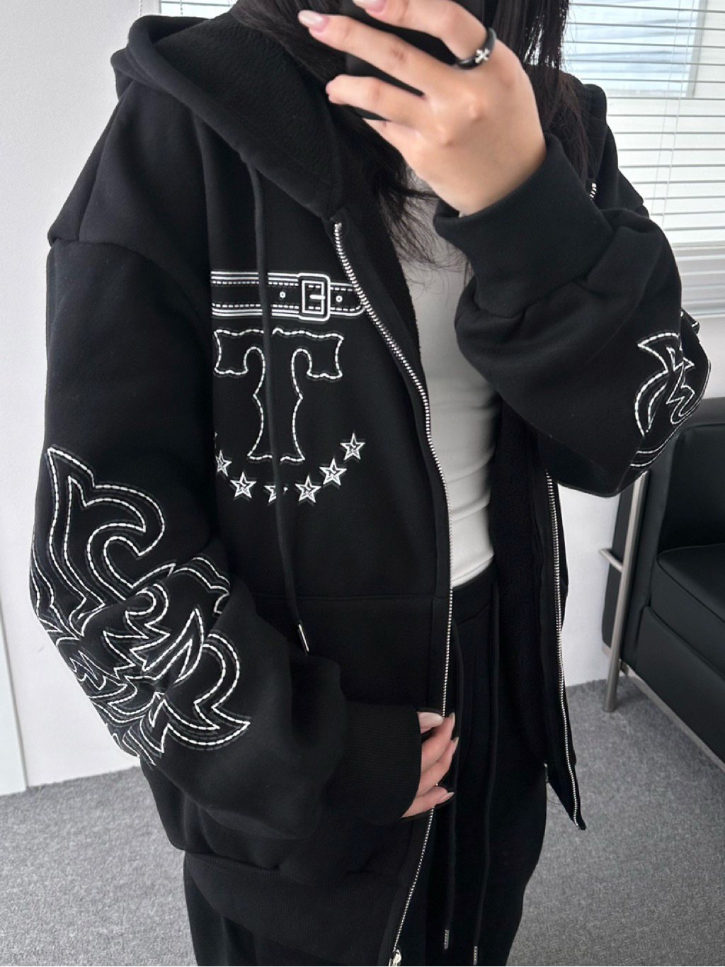 tw-11134207-81ztc-mjhz764r7hmr1a