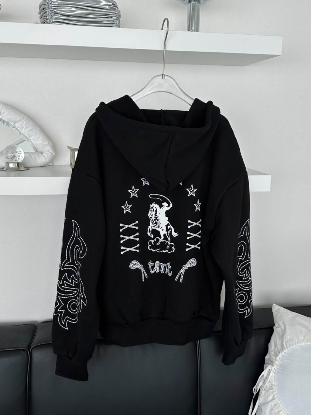 tw-11134207-81zth-mjhz765cpgjpdd