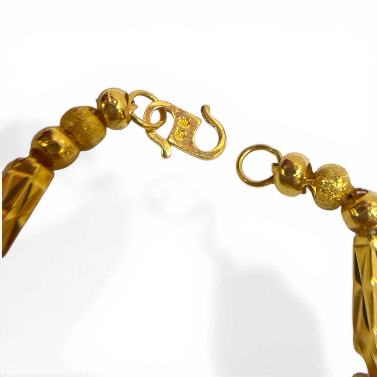 gold-bracelet-hongkongdesign