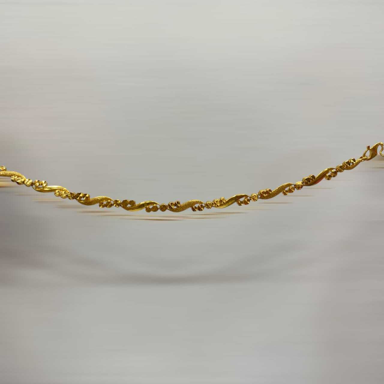 916-gold-s-link-wave-bracelet-diamond-cut