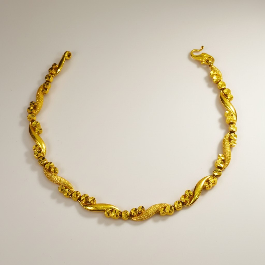 916-gold-s-link-wave-bracelet-diamond-cut