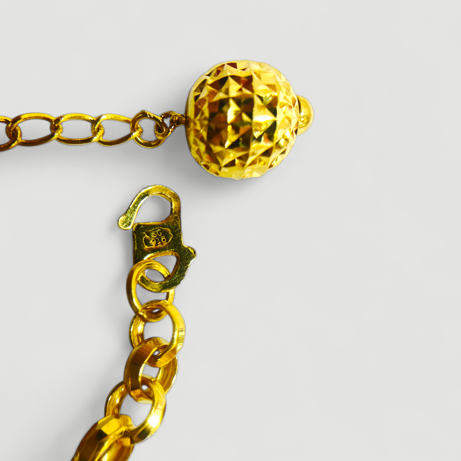 916Gold Elegant Anchor Link Bracelet