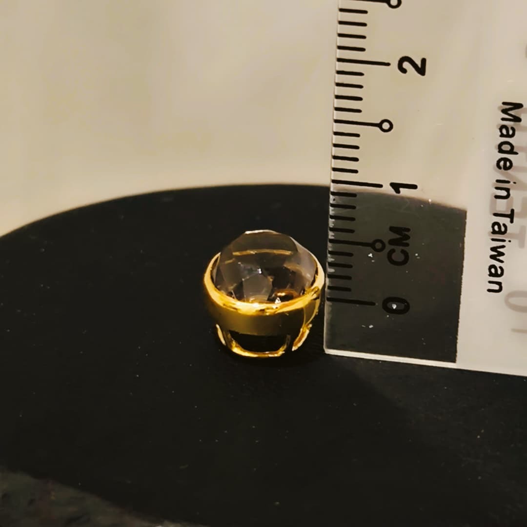 916 Gold Elegant Oval Gemstone Pendant (2)