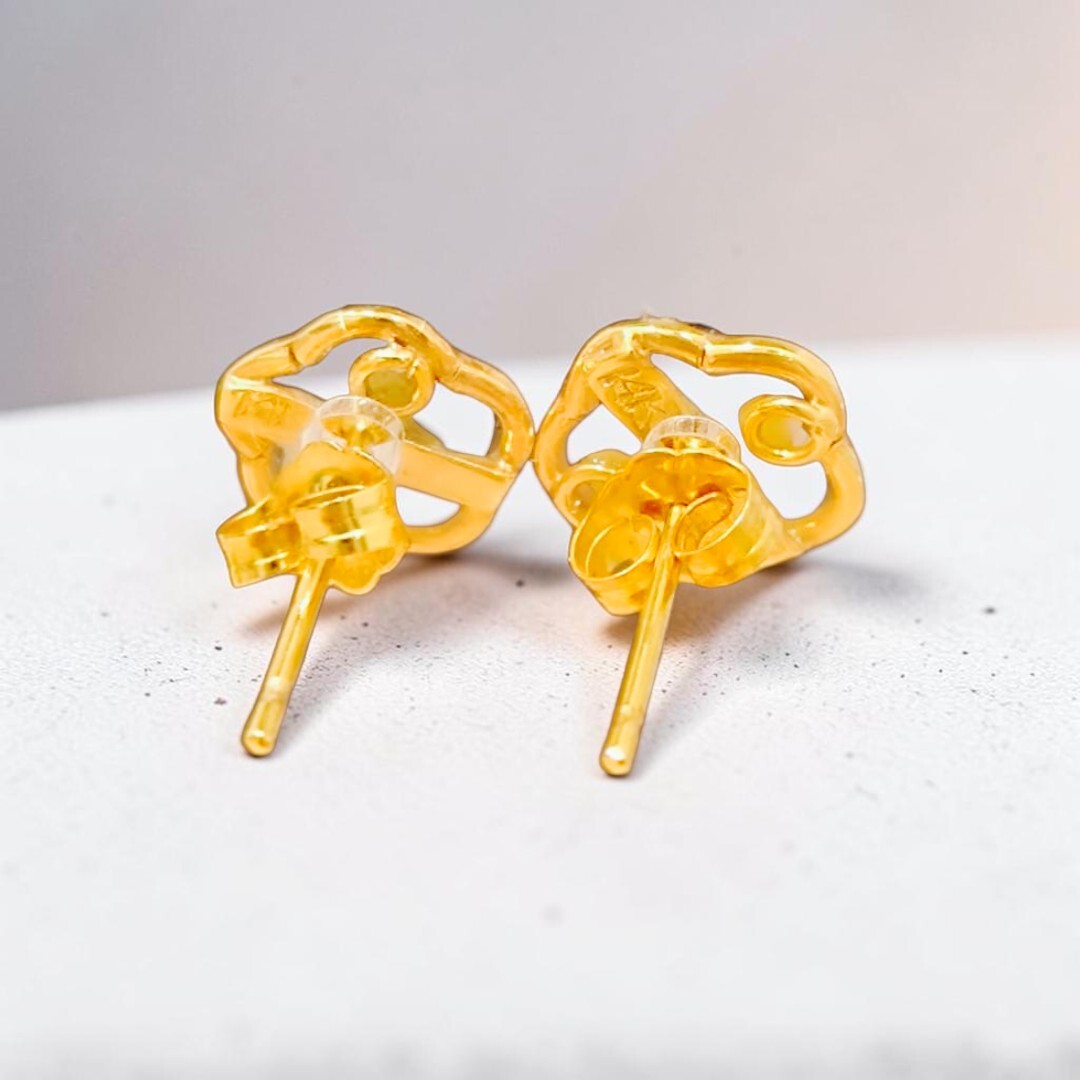 14k-gold-lavender-jade-flower-stud-earrings (4)